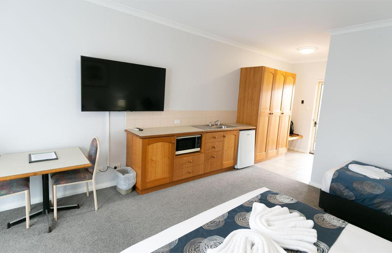 Others 3, Esplanade Hotel Busselton, Busselton