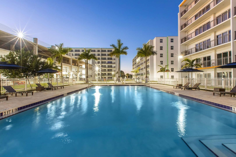 Primary image, Landing Apartments Homestead near Naranja, Miami-Dade