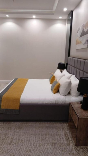 Room 2, Clowzer Serviced Apartments, Riyadh
