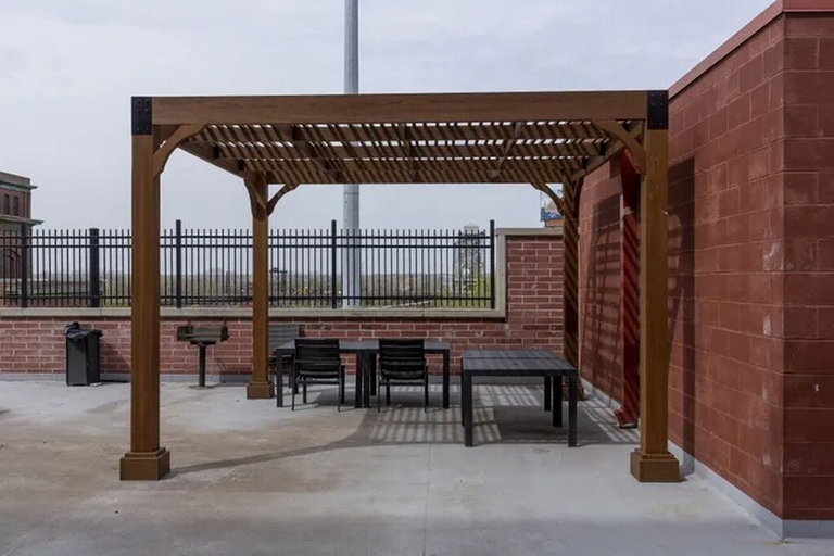 Outdoor dining, Cold Storage by Stylish Stays, Kansas City