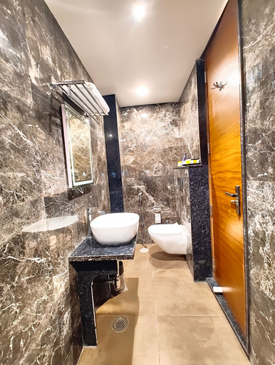 Bathroom 5, Hotel RG Residency, Varanasi