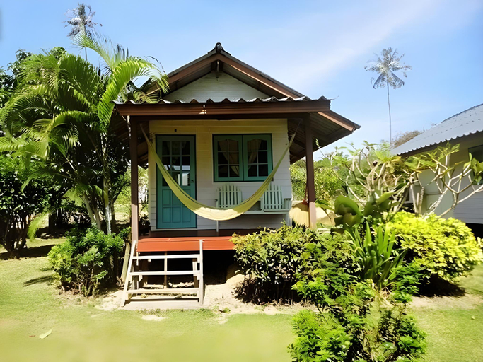 Exterior & Views 1, Holiday Beach Resort, K. Ko Kut