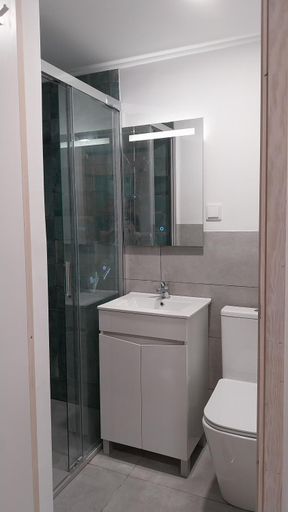 Bathroom 2, Vila das Olarias - MINI STUDIOS, Lisbon