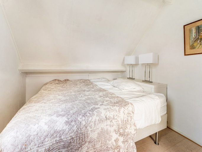 Room 5, Bergen Mountain Villa, Garden & Sea, Bergen