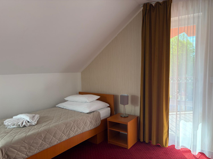 Others 3, Hotel Evan u Hoffera with free parking, Topolcany