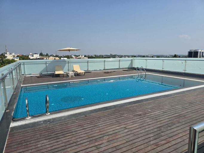 Pool 4, The Lynora, Mysore