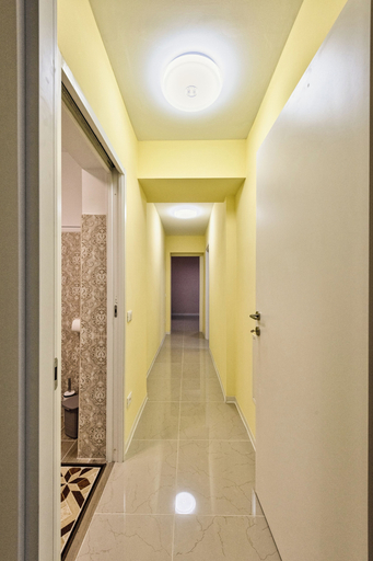 Others 4, Venice House, Venezia