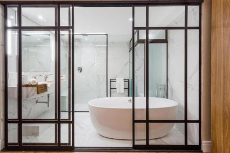 Bathroom 5, Victory Business, Juiz de Fora