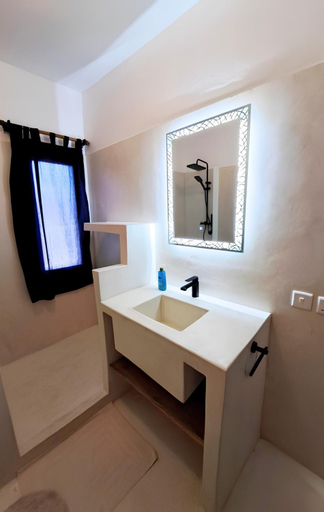 Bathroom 4, Ascot Watamu Resort, Kilifi North