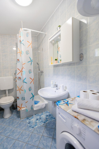 Bathroom 4, Apartment Nadia, Omiš