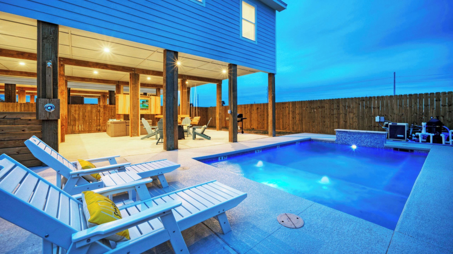 Sport & Beauty 5, Private Pool, Firepit, Balcony, Patio Boat Parking Mint to Be by Avantstay, Nueces