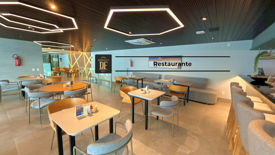 Dining 3, Beach Class Meireles by Diego Flats, Fortaleza
