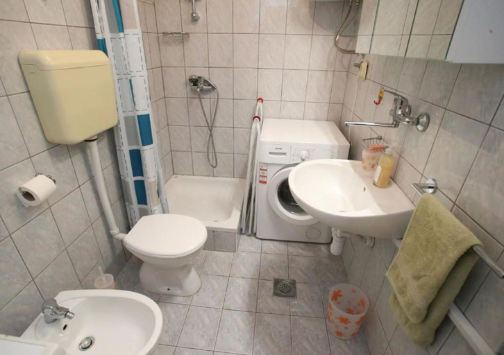Bathroom, Comfortable apartment in the center, Split