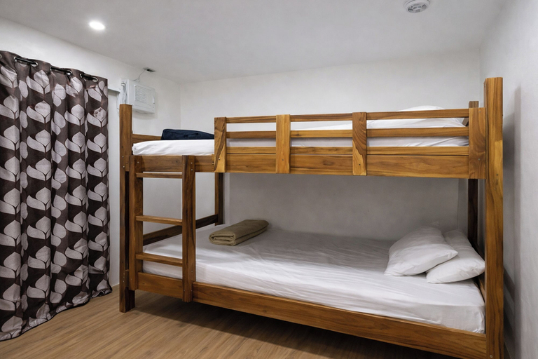Room 2, Lisro Sleep And Relax La Union near Beach, San Juan