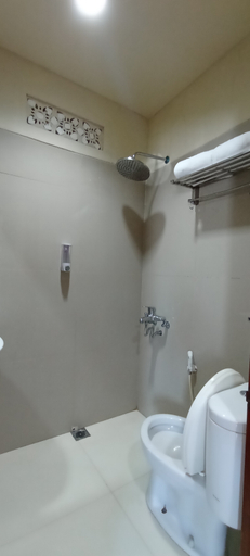 Bathroom 5, BADETO HOTEL PANGANDARAN, Pangandaran