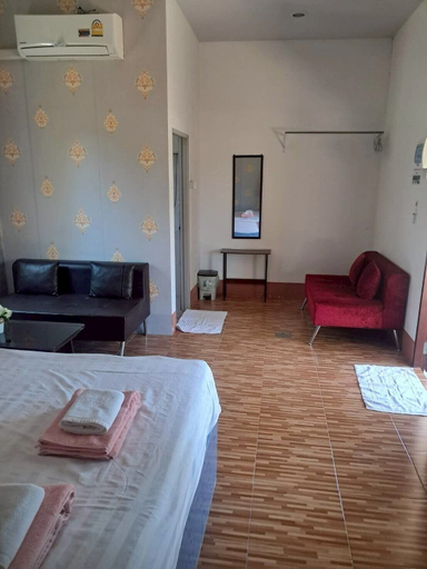 Room 5, Phum Riang House, Chaiya