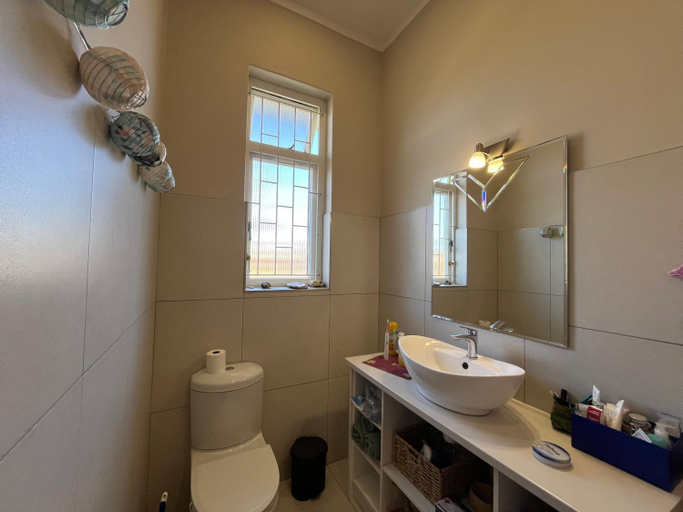 Bathroom 3, Pianoforte holiday apartments, Swakopmund