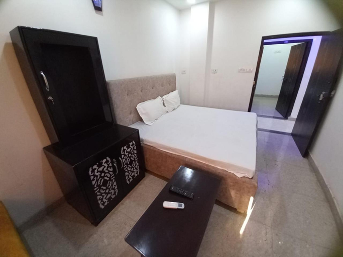 Others 5, Hotel Metro Regency, Lucknow