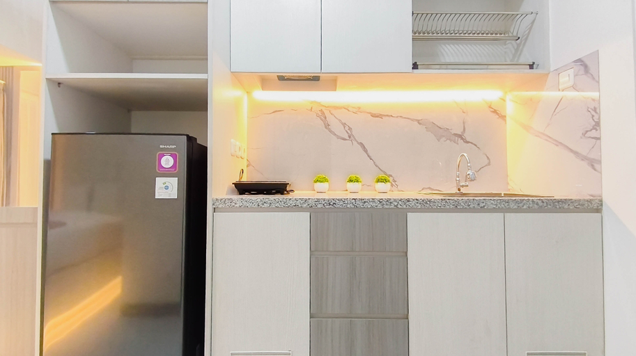 Others 3, Stylish Light Gray Touch Studio at Westown View Surabaya Apartment By Travelio, Surabaya