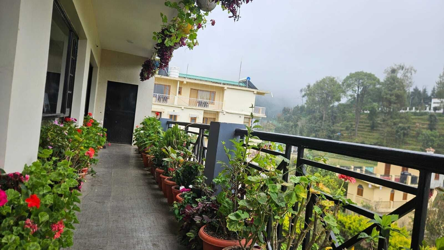 Others 4, Hotel Trvaller Inn, Nainital