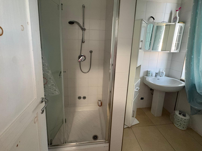 Bathroom 2, Affittacamere Ami, Piacenza