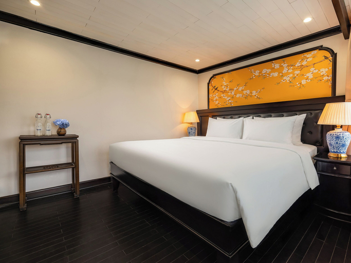 Room 3, Cozy Bay Grand Cruise, Hạ Long