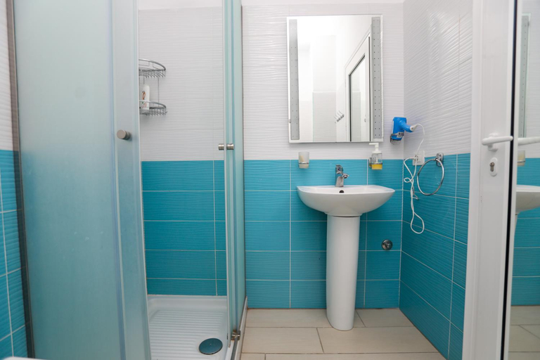 Bathroom 5, Acqua Blue Hotel, Vlorës