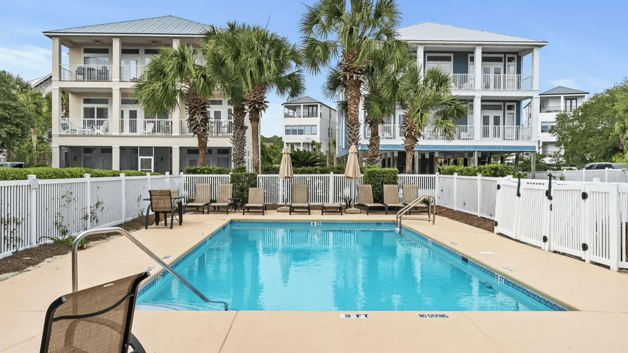 Sport & Beauty, Grovey by the Sea by Avantstay Oceanfront, Private Beach, Pool Access, Walton