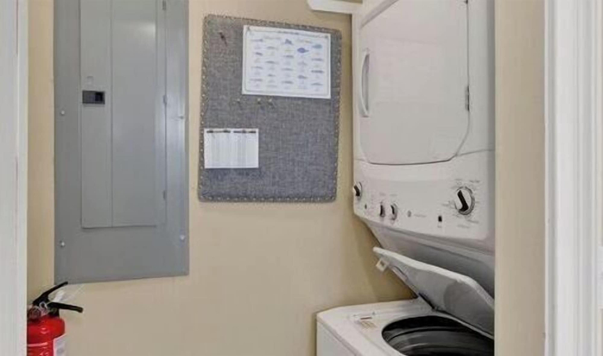 Bathroom 3, 12 Dunecrest Lane by Avantstay 2 Mins to Beach w/ Pool & BBQ, Charleston