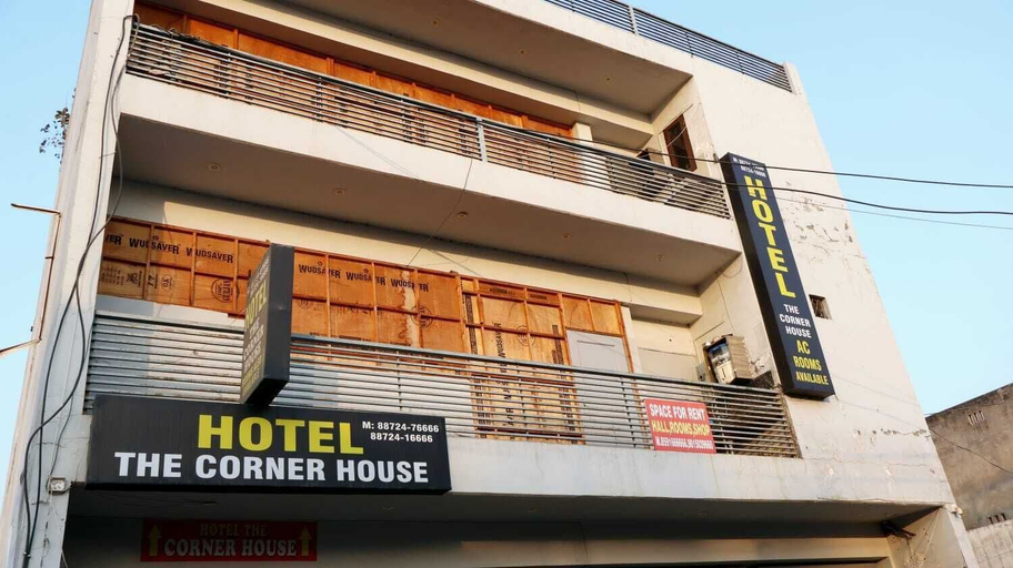 Exterior detail, HOTEL CORNER HOUSE - A Budget Stay Rooms, Ludhiana