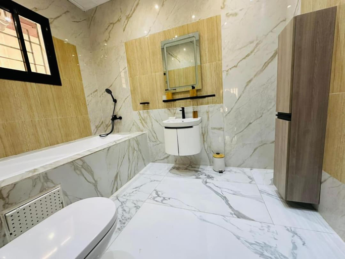 Bathroom 2, Elabi Pool & Spa, Océan