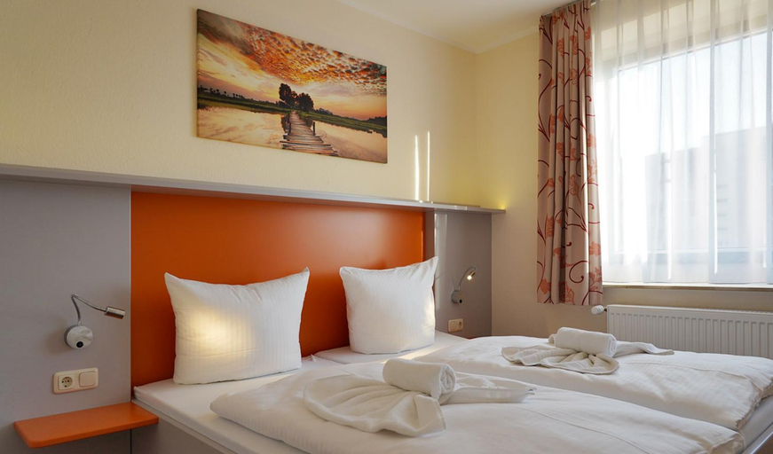 Bedroom 2, Kurhotel zu Heringsdorf, Vorpommern-Greifswald