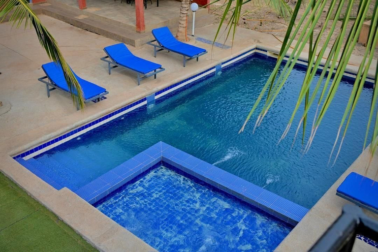 Pool 2, la villa du parc, Rufisque