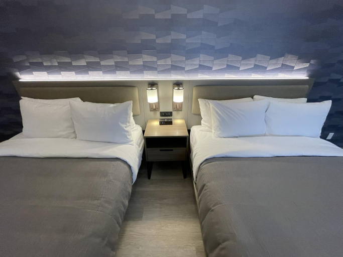 Bedroom 5, Le Grand Hotel St-Georges, Beauce-Sartigan