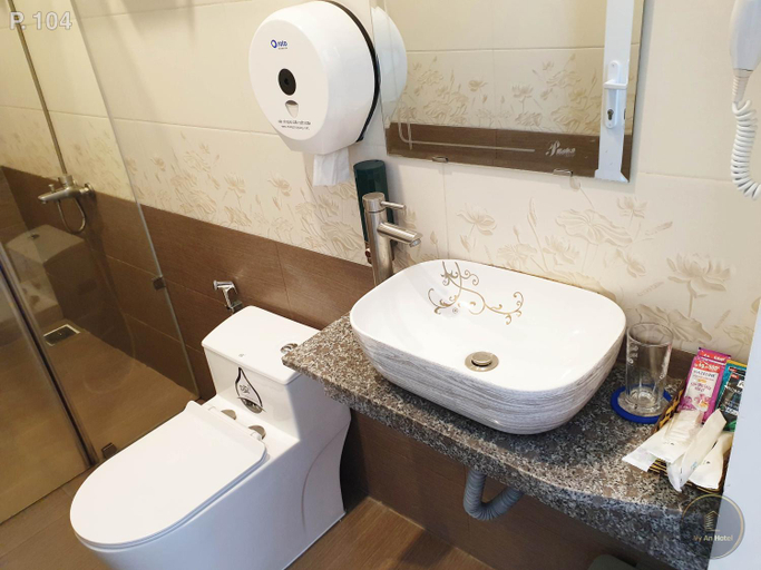 Bathroom 2, Vy An Hotel, Bảo Lộc