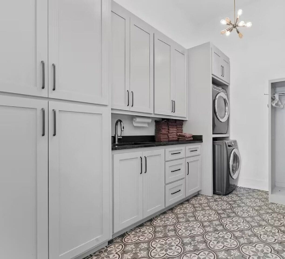 Laundry room, Luxurious Retreat - Private Creek View, Garland
