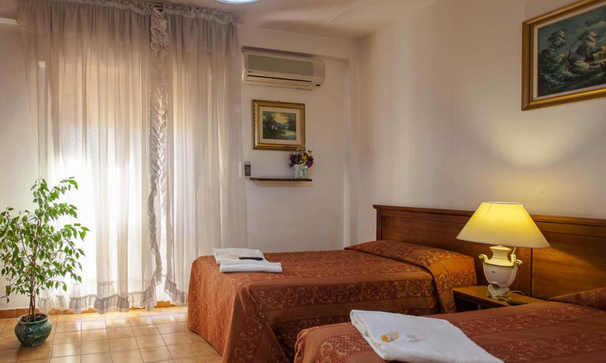 Bedroom 2, Hotel Garden, Cagliari