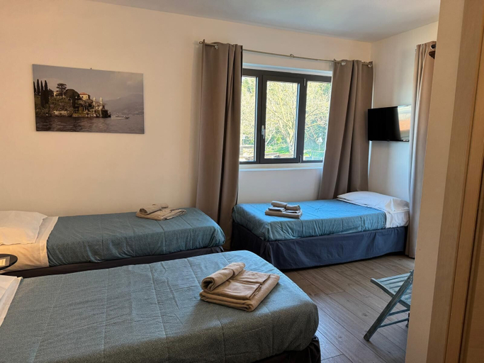 Room 3, Villa Bianca Guest House, Como