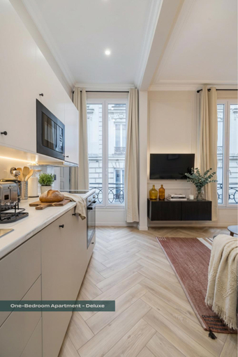 Others 4, PoeticStay - Opera - Hanovre, Paris