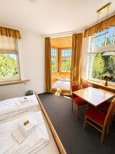 Bedroom 4, Waldgasthaus & Berghotel Steinerne Renne, Harz