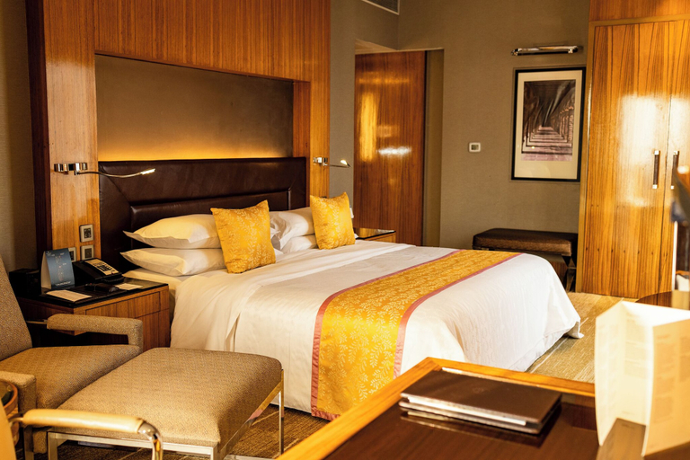 Bedroom 4, Sheraton Grand Bangalore Hotel at Brigade Gateway, Bangalore