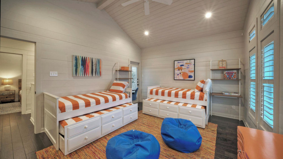Bedroom 3, 16 Palms by Avantstay Luxury Getaway, Backyard Oasis Pool & Playscape Access, Nueces