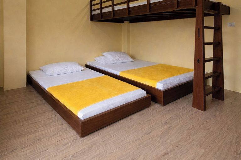 Room 5, Lisro Sleep And Relax La Union near Beach, San Juan