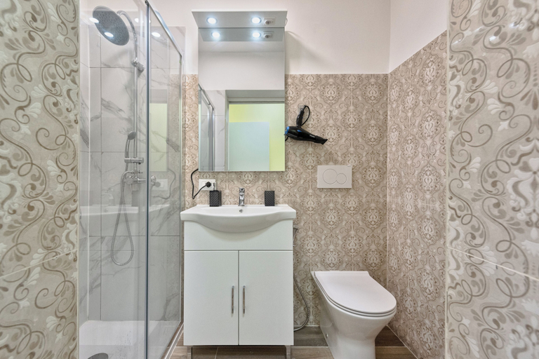 Bathroom 3, Venice House, Venezia