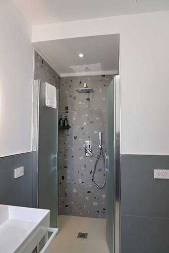 Bathroom 5, francescosuite b&b, Napoli