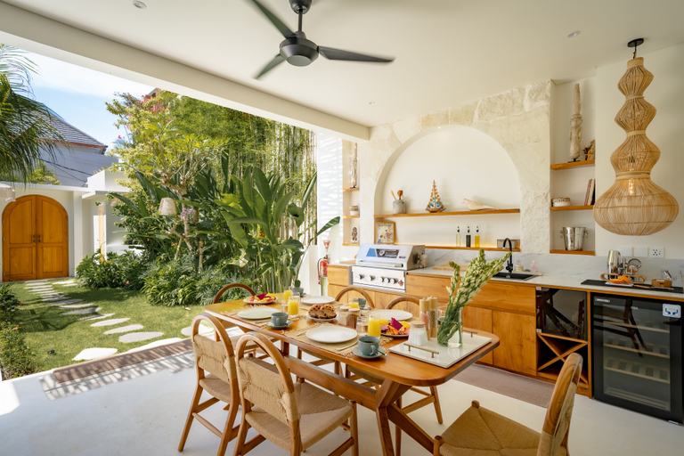 Others 5, Casa Capucine, Badung