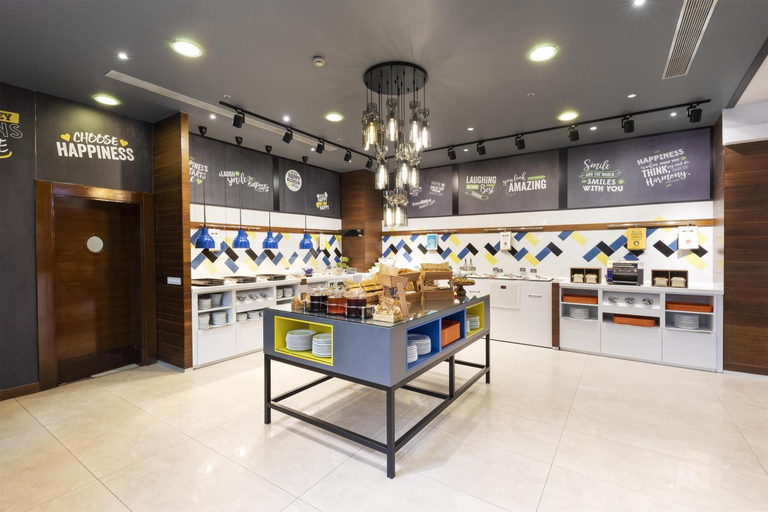 Food & Drinks 3, Hampton by Hilton Istanbul Kayasehir, Basaksehir