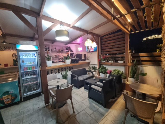 Food & Drinks, Vila Soleil, Vlorës