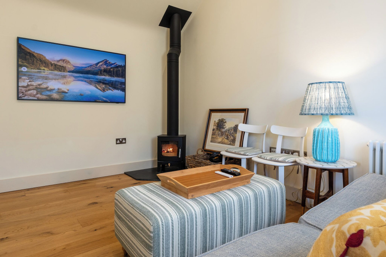 Living area 5, Beautiful One BD Cottage Near Burford, Oxfordshire