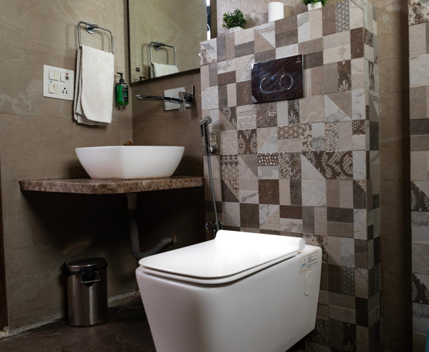 Bathroom 4, Haven Hotel sector 31, Gurgaon